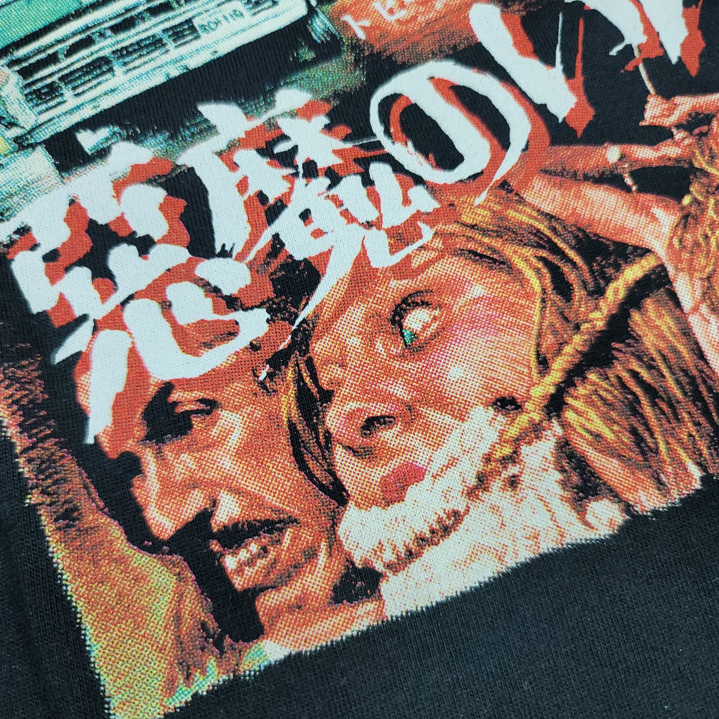 "The Texas Chain saw Massacre"  T-SHIRT (POSTER Version)