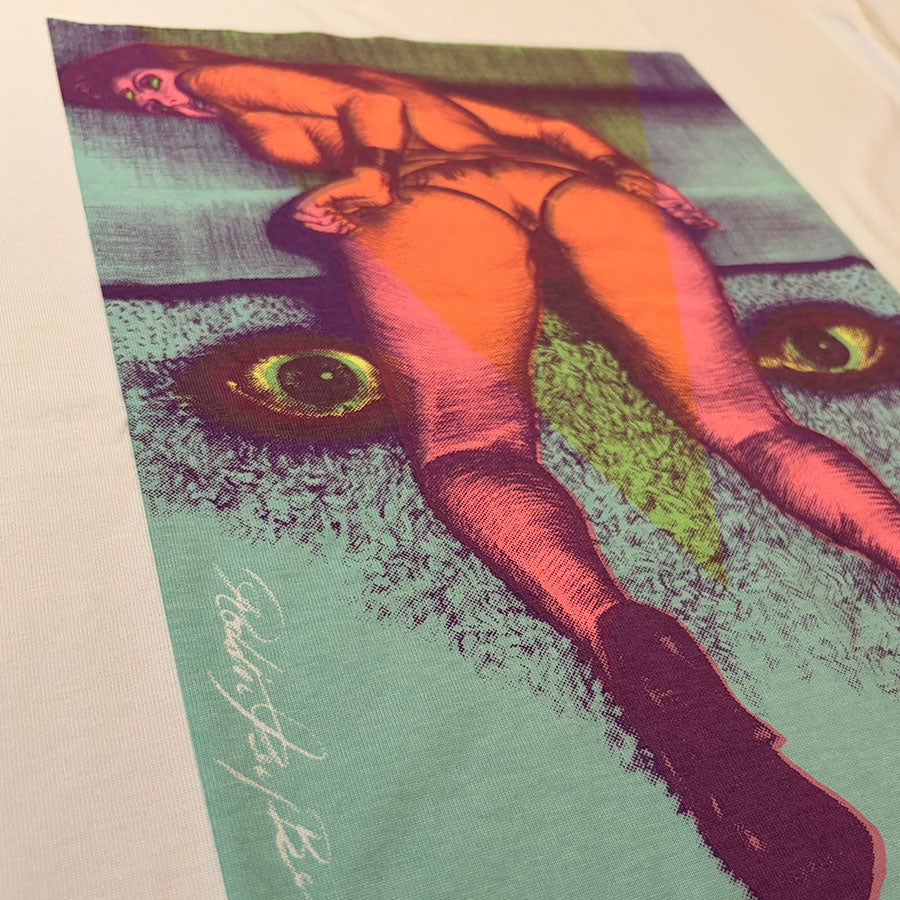 "TEMPTATION EYES" Square T-Shirt