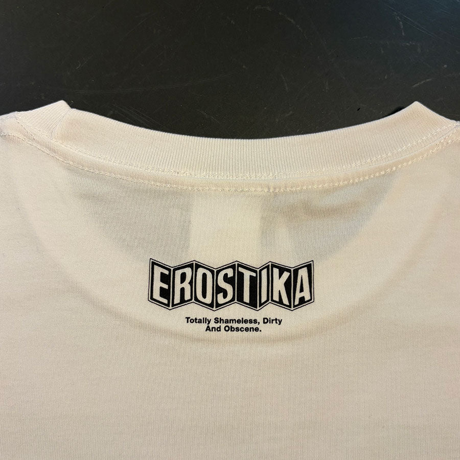 "TEMPTATION EYES" Square T-Shirt