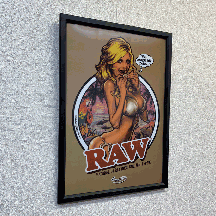 “RAW GIRLS  1” LENTICULAR ANIMATION POSTER